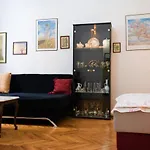 Artsy Ferhadija Studio Apartment